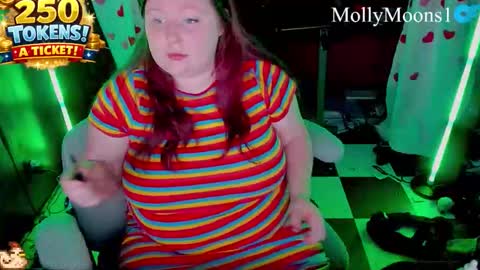 molly_moons online show from 1, 5, 2026