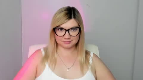 Molly online show from 12, 9, 2025