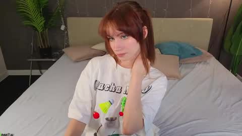 Snapshot of molly_rougge chatting on 29, 4, 2026 Molly online show from 29, 4, 2026