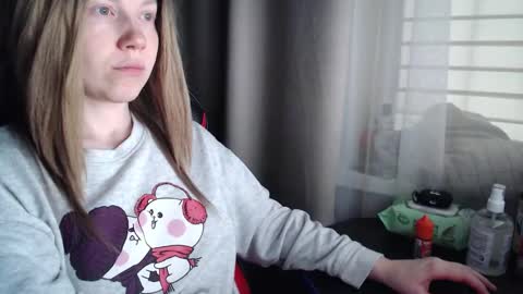 I have new photos come and see with love Molly online show from 5, 11, 2025