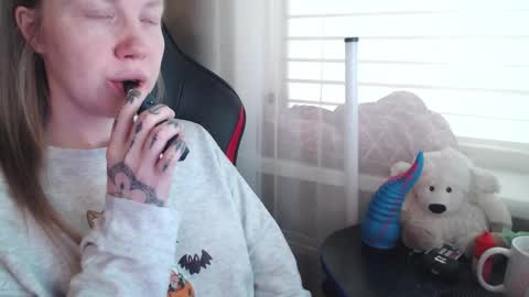 I have new photos come and see with love Molly online show from 11, 2, 2026