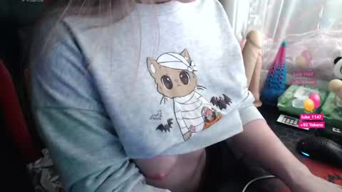 Snapshot of molly_royse chatting on 29, 6, 2026 I have new photos come and see with love Molly online show from 29, 6, 2026