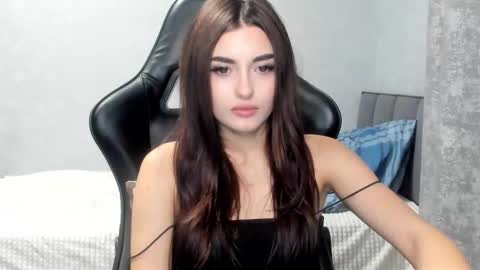 Snapshot of molly_ww chatting on 23, 11, 2025 Molly online show from 23, 11, 2025