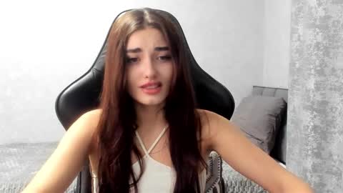 Snapshot of molly_ww chatting on 2, 12, 2025 Molly online show from 2, 12, 2025