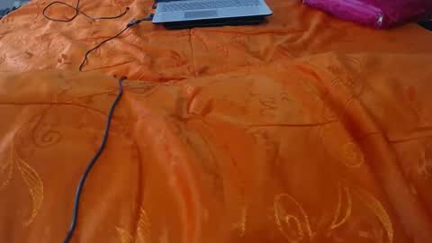 Molly And Brad online show from 6, 3, 2025