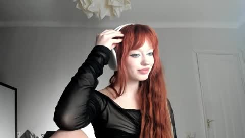 Snapshot of mollycodle chatting on 24, 2, 2025 Goddess Katherine online show from 24, 2, 2025