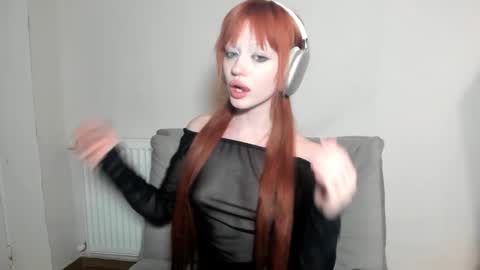 Snapshot of mollycodle chatting on 6, 3, 2025 Goddess Katherine online show from 6, 3, 2025