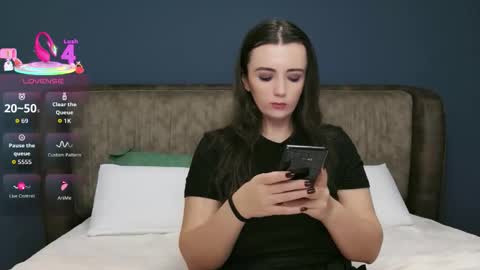 Snapshot of mollygreens chatting on 18, 11, 2025 Molly online show from 18, 11, 2025