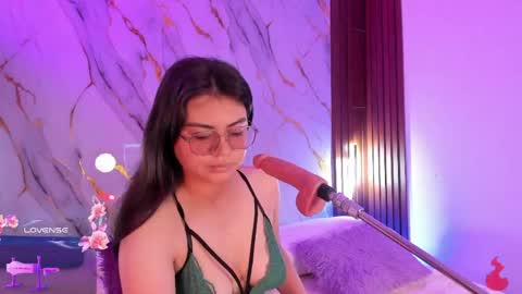 New girl Emily Valentina  Michelle online show from 4, 5, 2026
