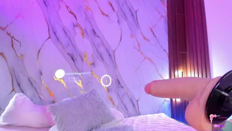 Snapshot of mollylewis18 chatting on 29, 5, 2026 New girl Emily Valentina Michelle online show from 29, 5, 2026