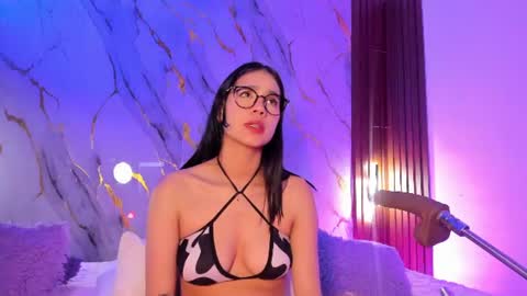 Snapshot of mollylewis18 chatting on 30, 6, 2026 New girl Emily Valentina Michelle online show from 30, 6, 2026
