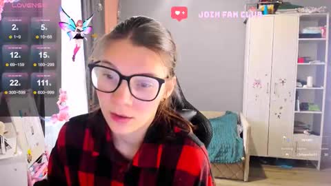  KIRA  online show from 2, 10, 2025