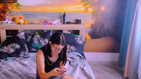  KIRA  online show from 17, 6, 2026