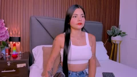 mollylove_ online show from 23, 6, 2026
