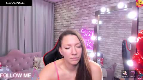 hi im Molly heregreat boobs big heart  warm pussy  online show from 7, 3, 2025