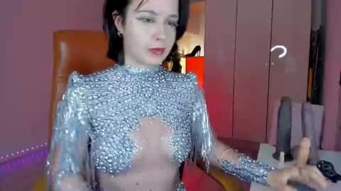 Molly online show from 11, 6, 2026