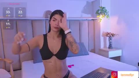 Snapshot of mollyrosse1 chatting on 2, 8, 2026 mollyrosse1 online show from 2, 8, 2026