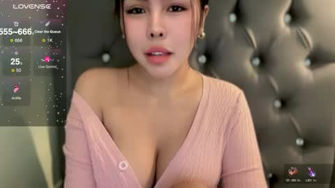 molly online show from 28, 10, 2025