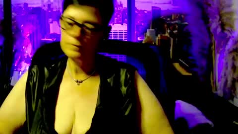 MollySun Nina Randmann online show from 5, 7, 2026