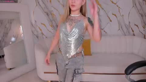 Molly Sunders online show from 7, 8, 2026