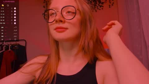 mollytucker online show from 17, 10, 2025