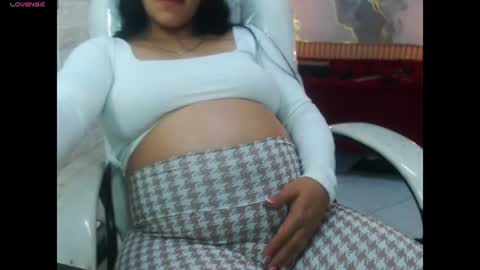 mom online show from 11, 6, 2026