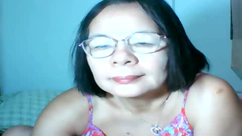 Snapshot of mombastic55 chatting on 18, 7, 2026 mombastic55 online show from 18, 7, 2026