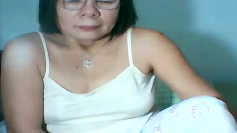Snapshot of mombastic55 chatting on 22, 7, 2026 mombastic55 online show from 22, 7, 2026