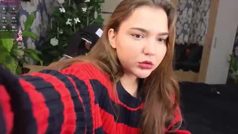 Snapshot of momiji_i chatting on 10, 1, 2026 Leah online show from 10, 1, 2026