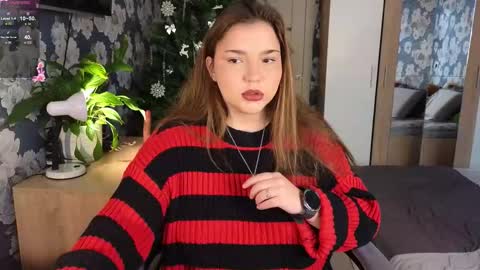 Snapshot of momiji_i chatting on 15, 1, 2026 Leah online show from 15, 1, 2026