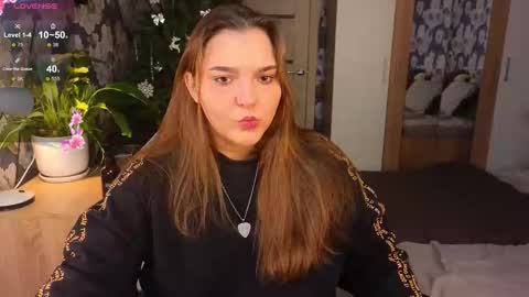 Snapshot of momiji_i chatting on 18, 1, 2026 Leah online show from 18, 1, 2026