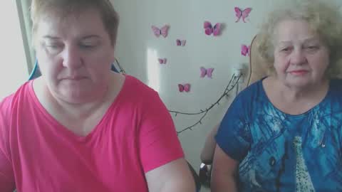 Snapshot of mommy99x chatting on 6, 3, 2025 Mommy99X online show from 6, 3, 2025