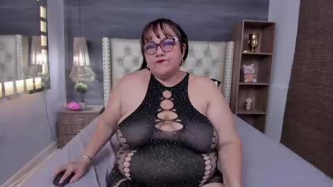 Jelitza online show from 25, 6, 2026