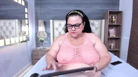 Jelitza online show from 4, 7, 2026