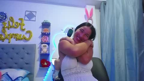 Snapshot of mommy_dulce chatting on 19, 5, 2026 ANDREA online show from 19, 5, 2026