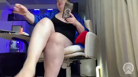 mommy_goddess online show from 5, 8, 2026