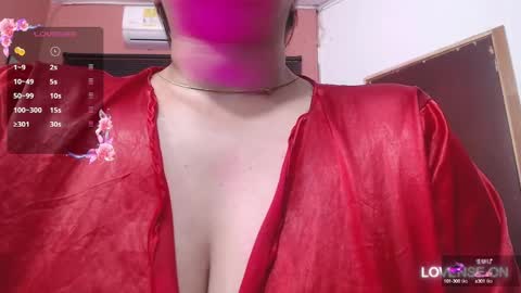 Snapshot of mommyissuess_ chatting on 7, 3, 2025 Daphne online show from 7, 3, 2025