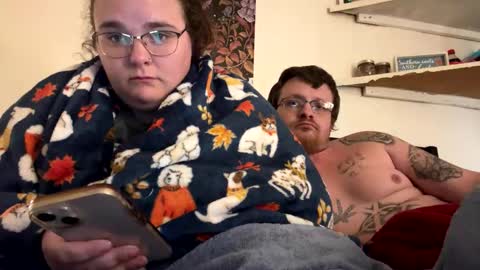 Snapshot of mommyndaddyplaytime chatting on 1, 11, 2025 mommyndaddyplaytime online show from 1, 11, 2025