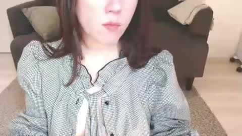 Momo online show from 9, 3, 2025