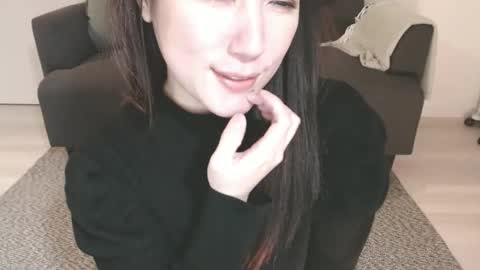 Momo online show from 10, 3, 2025