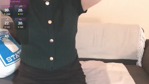 Momo online show from 11, 10, 2025