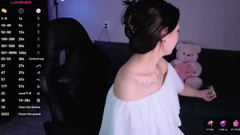 momo_ayase online show from 27, 6, 2026