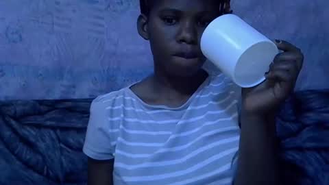 momsdoll online show from 7, 1, 2026