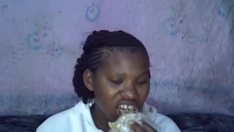 momsdoll online show from 3, 2, 2026