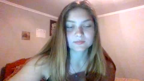 Snapshot of mon_amour_xxx chatting on 13, 7, 2026 Mon Amour online show from 13, 7, 2026