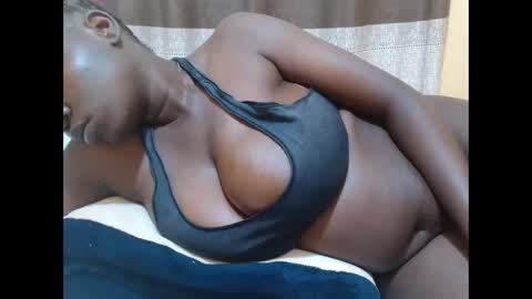 Snapshot of mona_lis chatting on 15, 3, 2026 mona online show from 15, 3, 2026