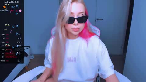   online show from 11, 3, 2025