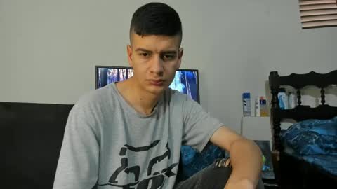 Snapshot of monarquia_ chatting on 8, 12, 2024 nicolas online show from 8, 12, 2024