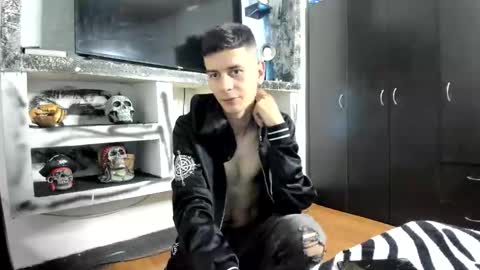 Snapshot of monarquia_ chatting on 15, 3, 2026 nicolas online show from 15, 3, 2026