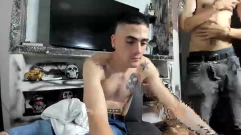 Snapshot of monarquia_ chatting on 22, 3, 2026 nicolas online show from 22, 3, 2026